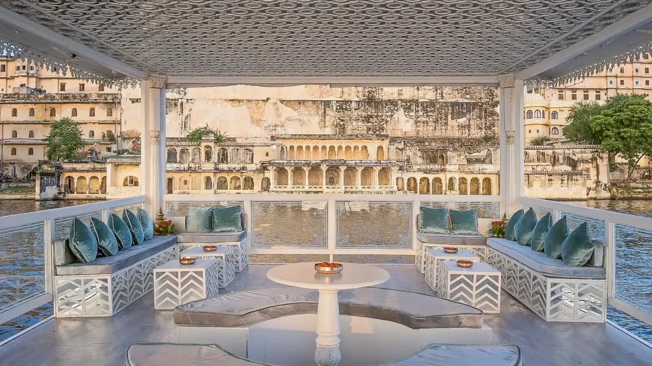 Jagat Niwas Palace, the 17th-century haveli hotel on the Lal Ghat waterfront of Lake Pichola, Udaipur